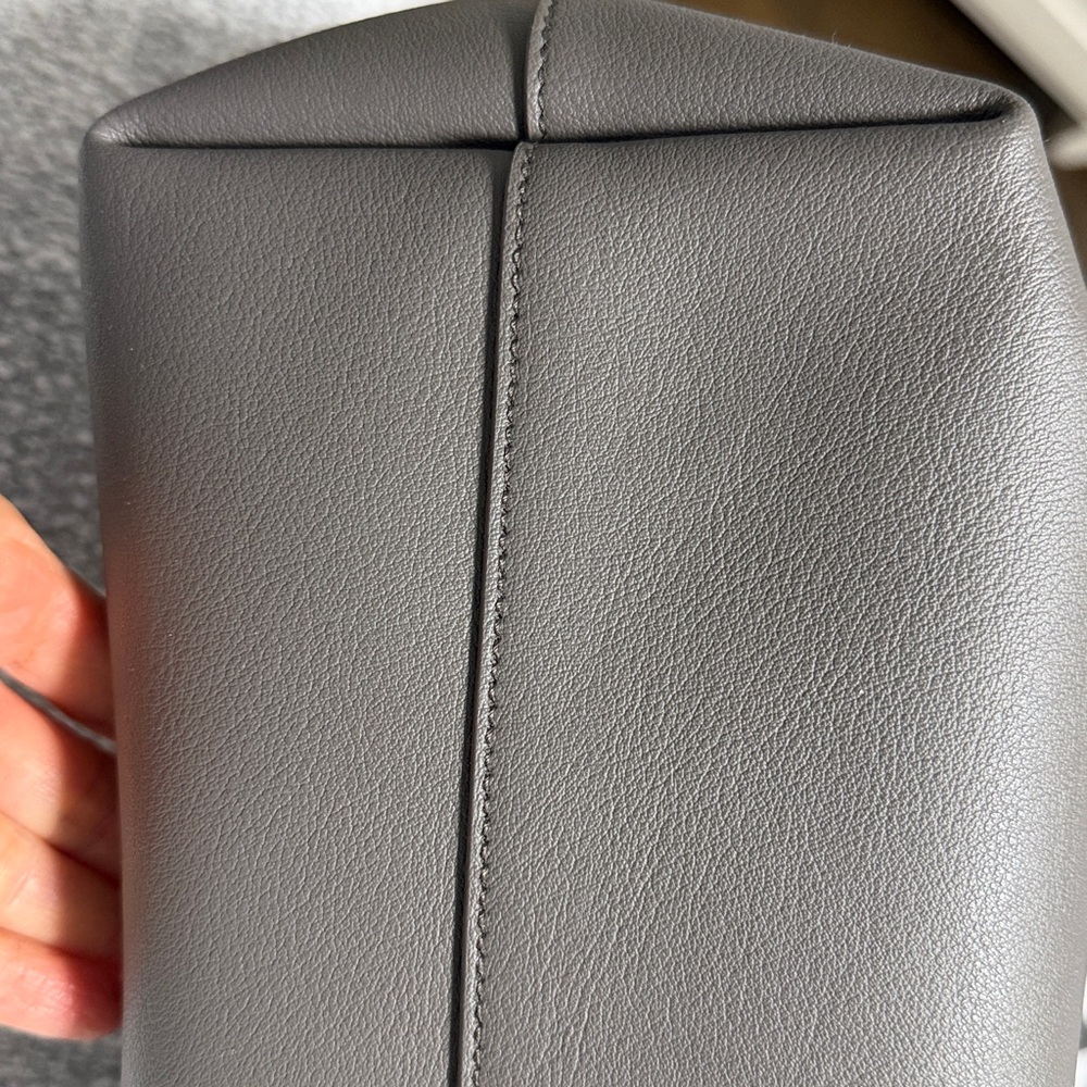 YSL Leather Tote Bag - Picture 5 of 11